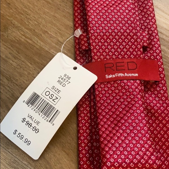 RES Saks Fifth Avenue Tie - Picture 2 of 5